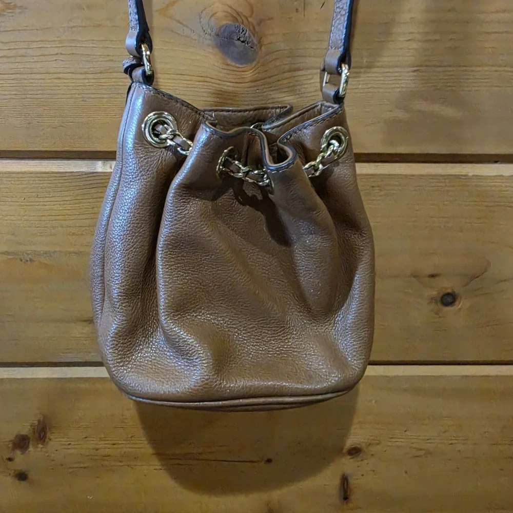 Michael Kors Crossbody Ring Tote Bag Gold Logo Hardware Brown Leather